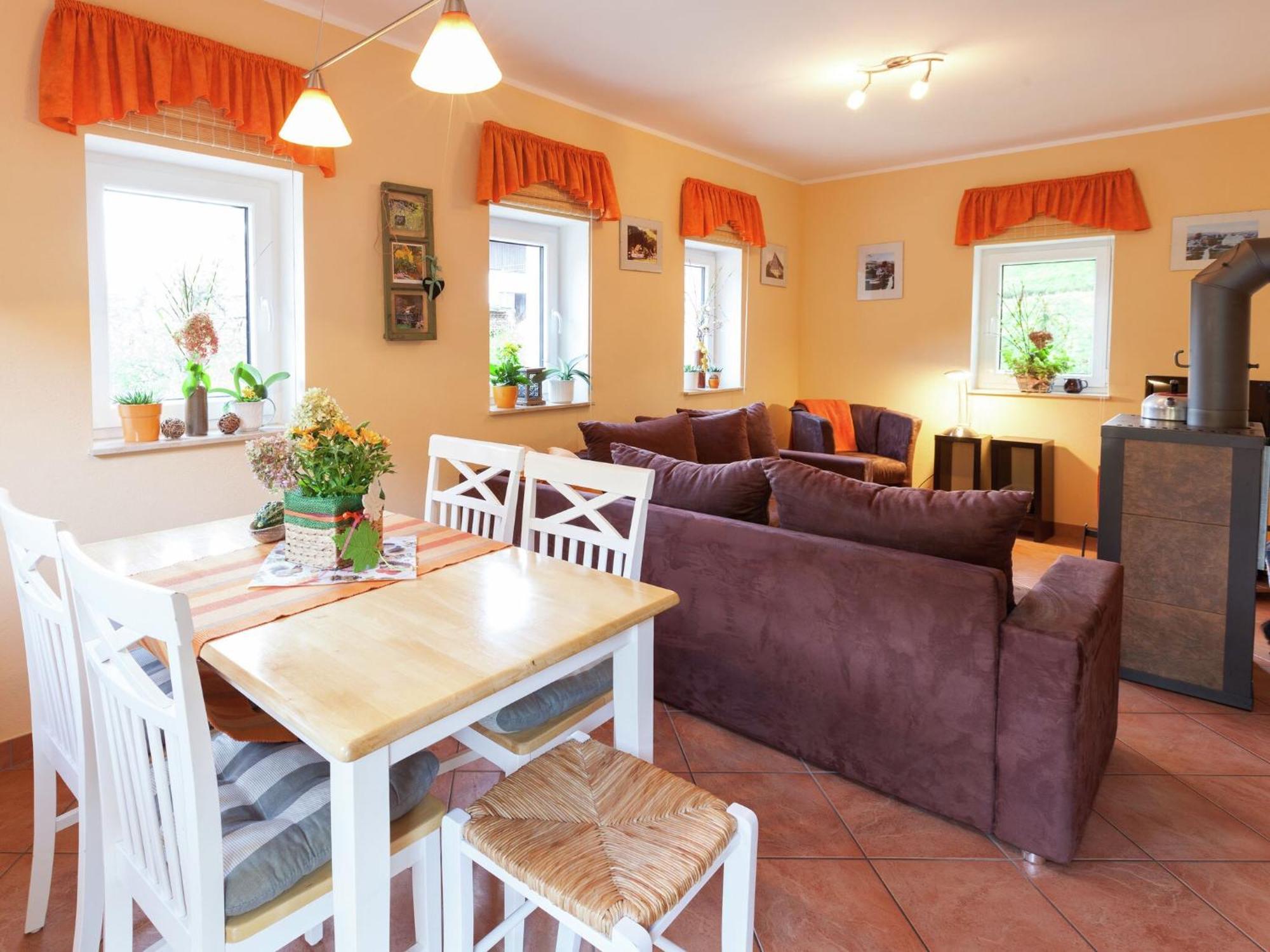 Charming Holiday Home In Hohnstein Ot Lohsdorf Esterno foto