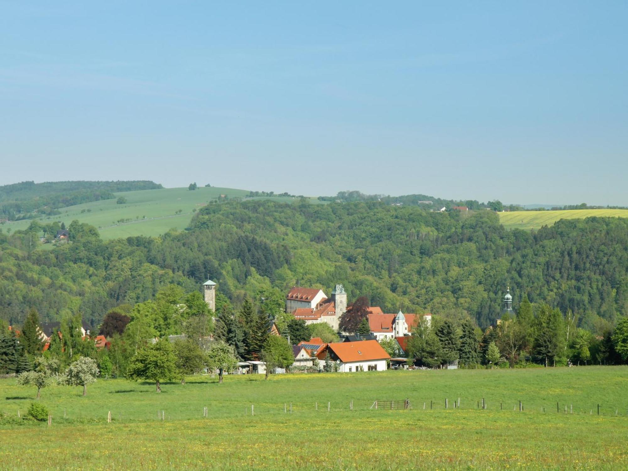 Charming Holiday Home In Hohnstein Ot Lohsdorf Esterno foto